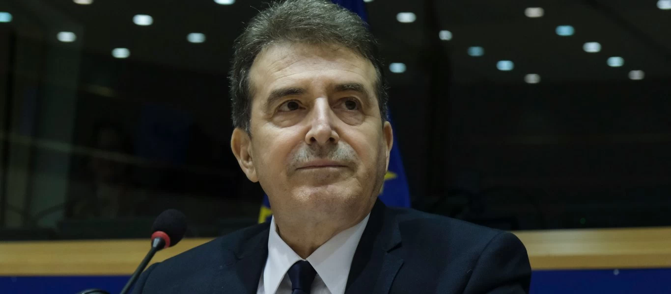 Μ.Χρυσοχοΐδης: «Κανείς δεν θα φύγει από τη Λέσβο αν δεν περάσει πρώτα από τον Καρά Τεπέ»